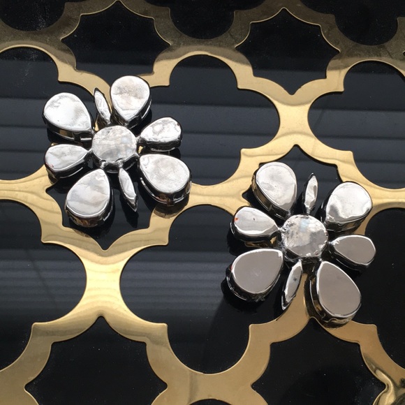 Large rhinestone cluster - Picture 2 of 5